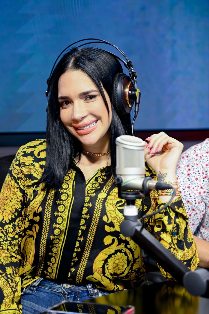 Amelia Alcántara es suspendida de «Sin Filtro Radio Show» por  comportamiento inadecuado