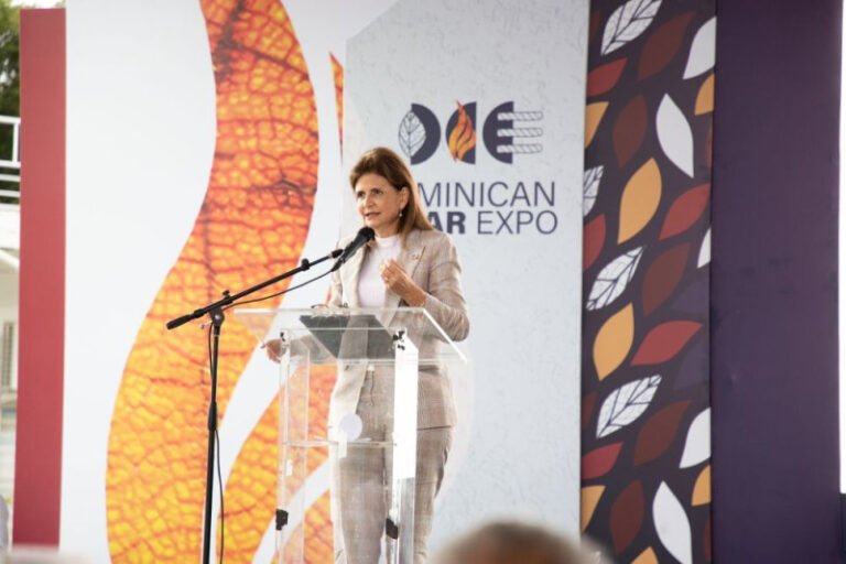 La vicepresidenta Raquel Peña asumió la agenda del presidente Abinader