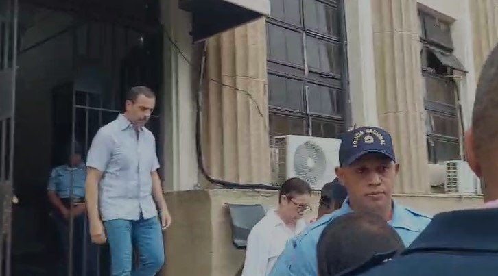 Antonio Espaillat sale de prisión tras pagar garantía económica