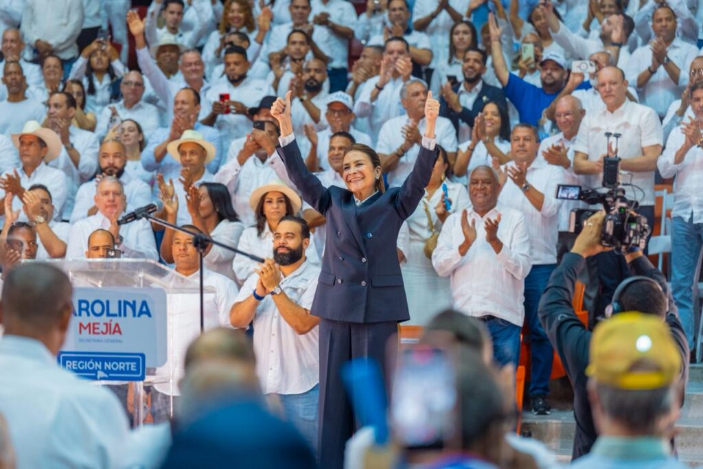 Carolina Mejía presidenta