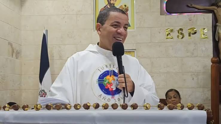 Padre Norberto Rosario advierte sobre el impacto real de Santiago Matías y pide no subestimar su influencia